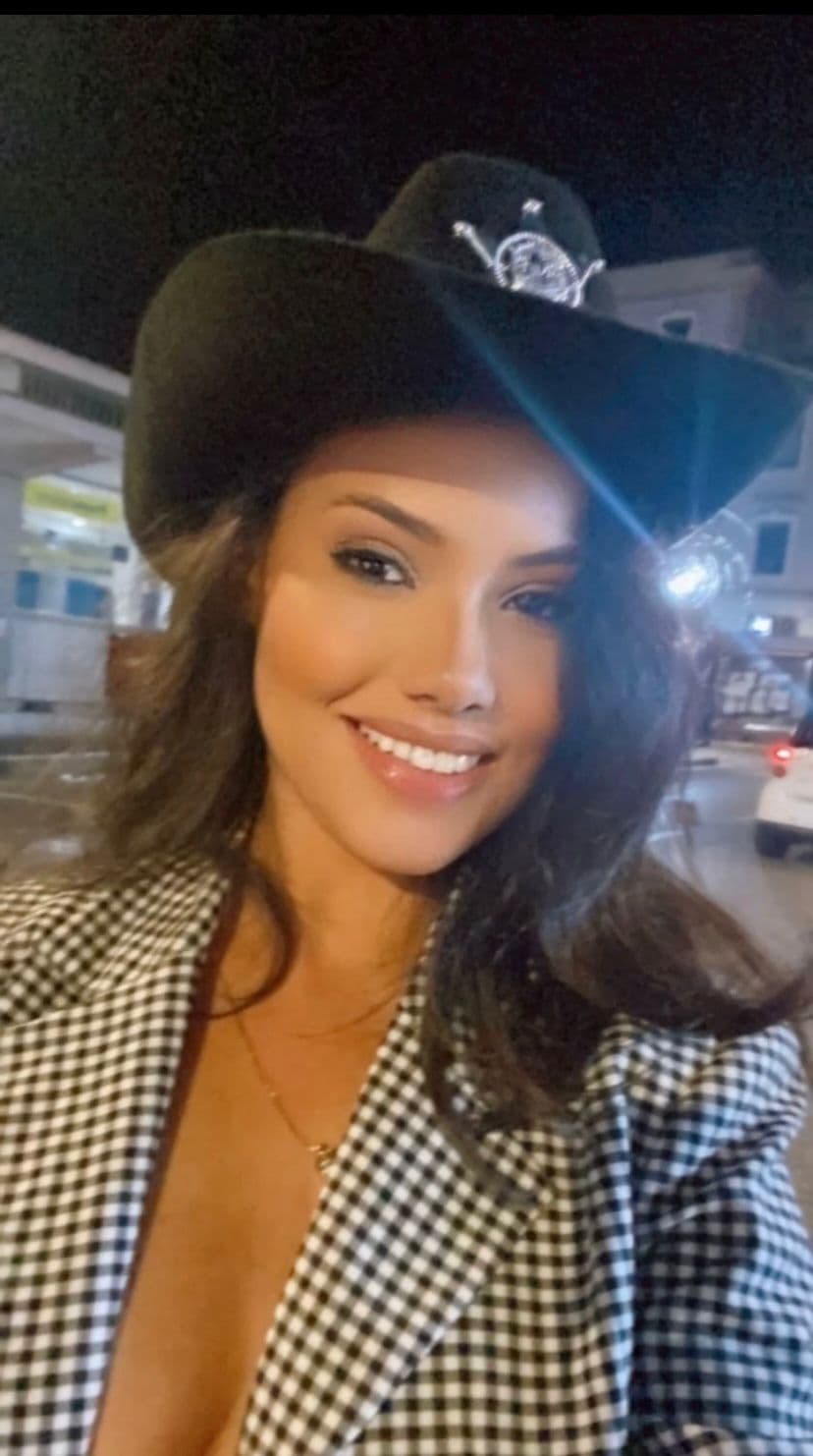 Primrose, 30, escort in Dubai — French (photo 7 of 10)