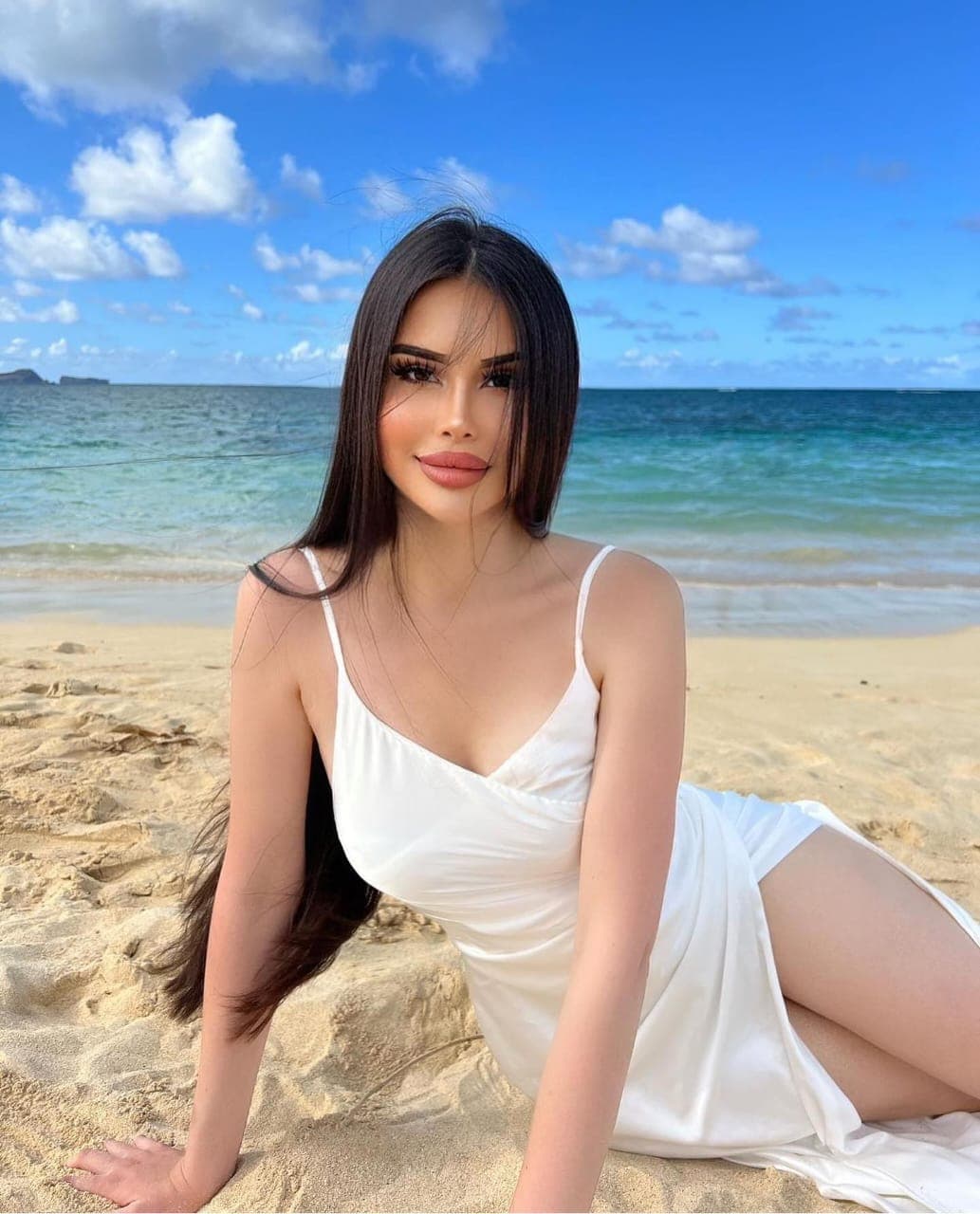 Angelina, 23, escort in Dubai — Romanian (photo 5 of 8)