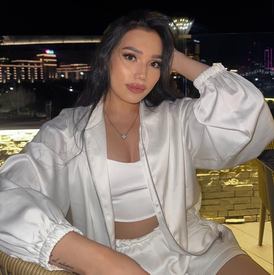 Aigul, 22, escort in Almaty — Kazakh, 162 cm (photo 2 of 8)