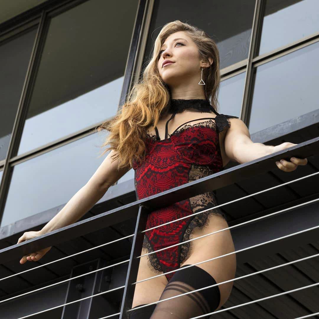 Zhenya, 22, escort in Moscow — brown hair, 171 cm (photo 1 of 10)