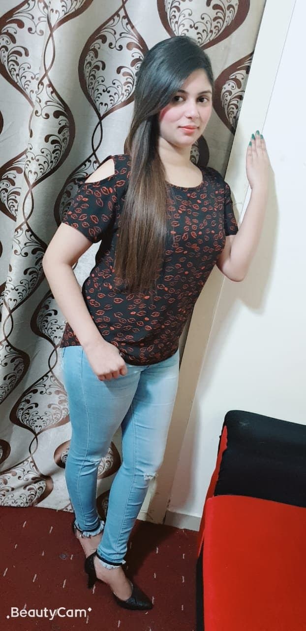 Libby, 26, escort in Dubai (photo 3 of 5)
