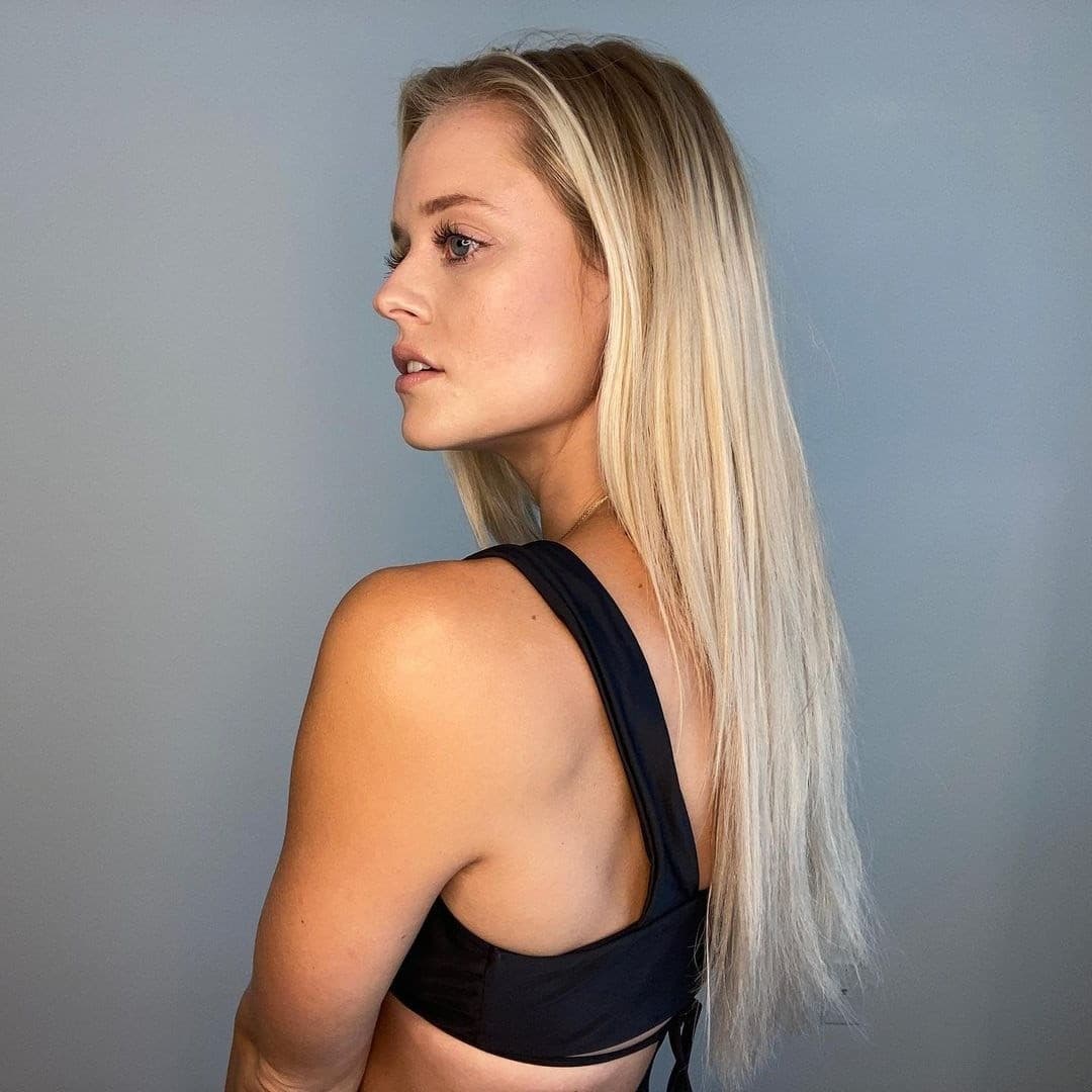 Neve, 19, escort in Moscow — 177 cm, blonde hair (photo 6 of 10)
