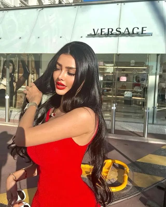 Jet, 24, escort in Dubai (photo 1 of 4)