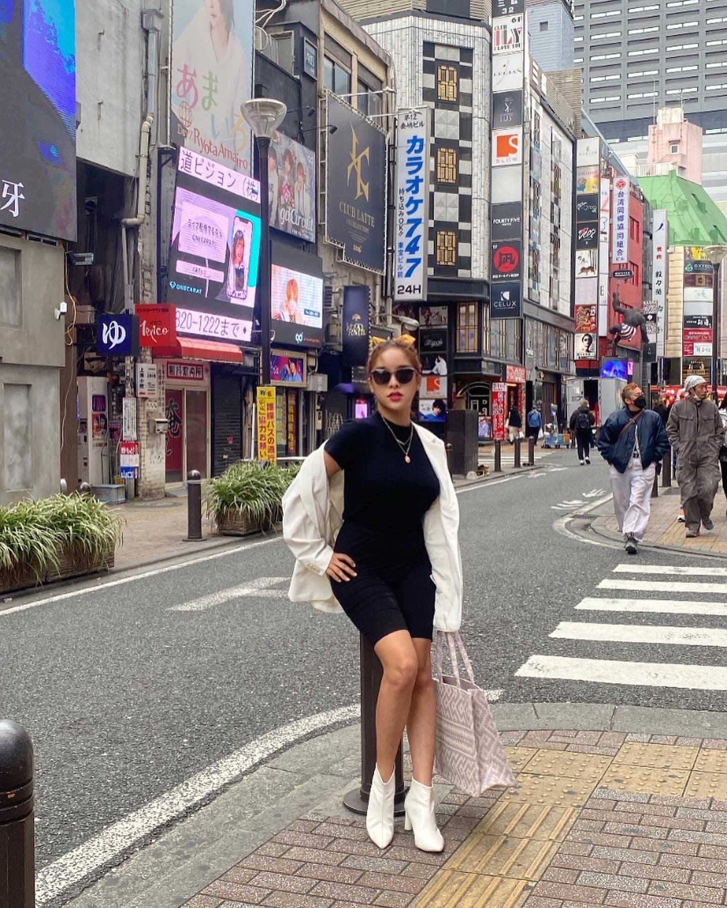 Avdotya, 25, escort in Bangkok — Polish (photo 6 of 6)