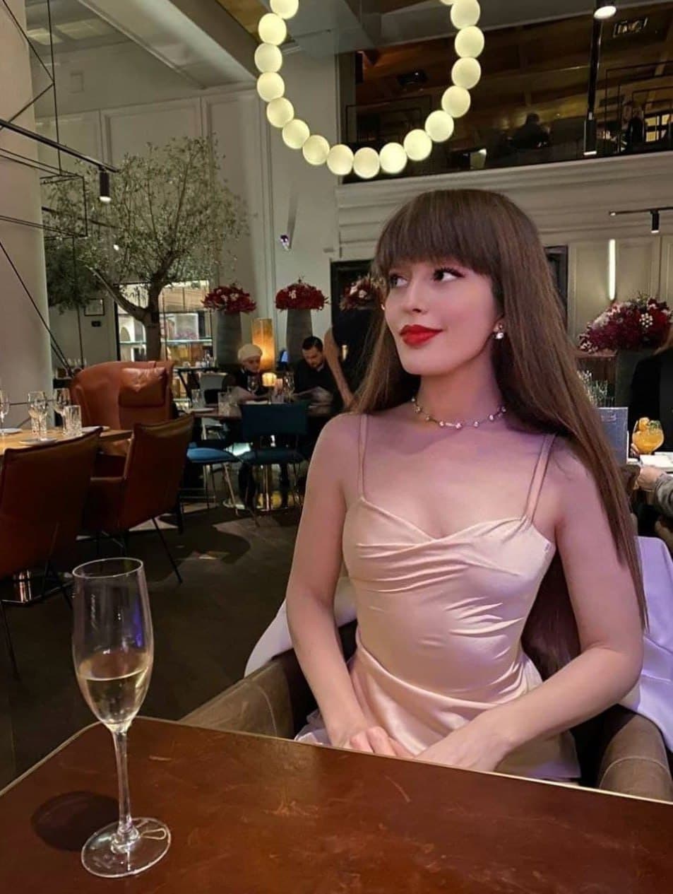 Victoire, 23, escort in Dubai (photo 3 of 6)