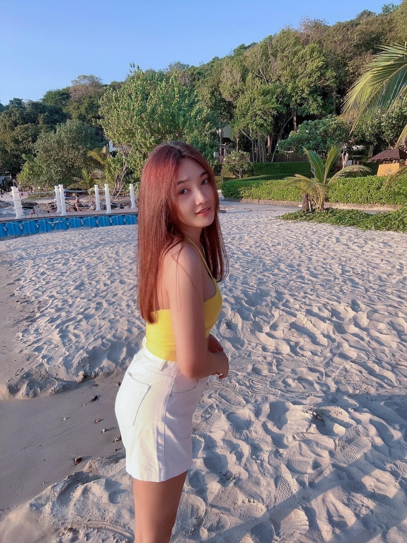 Bich, 32, escort in Bangkok — Thai (photo 3 of 3)