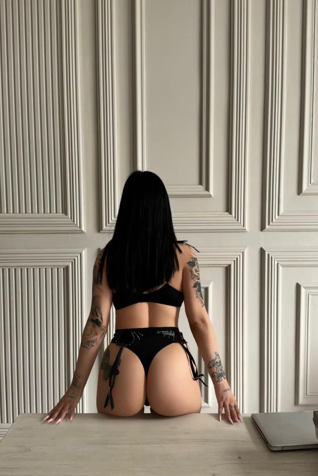 Lucia, 24, escort in Dubai — Cuban (photo 4 of 9)