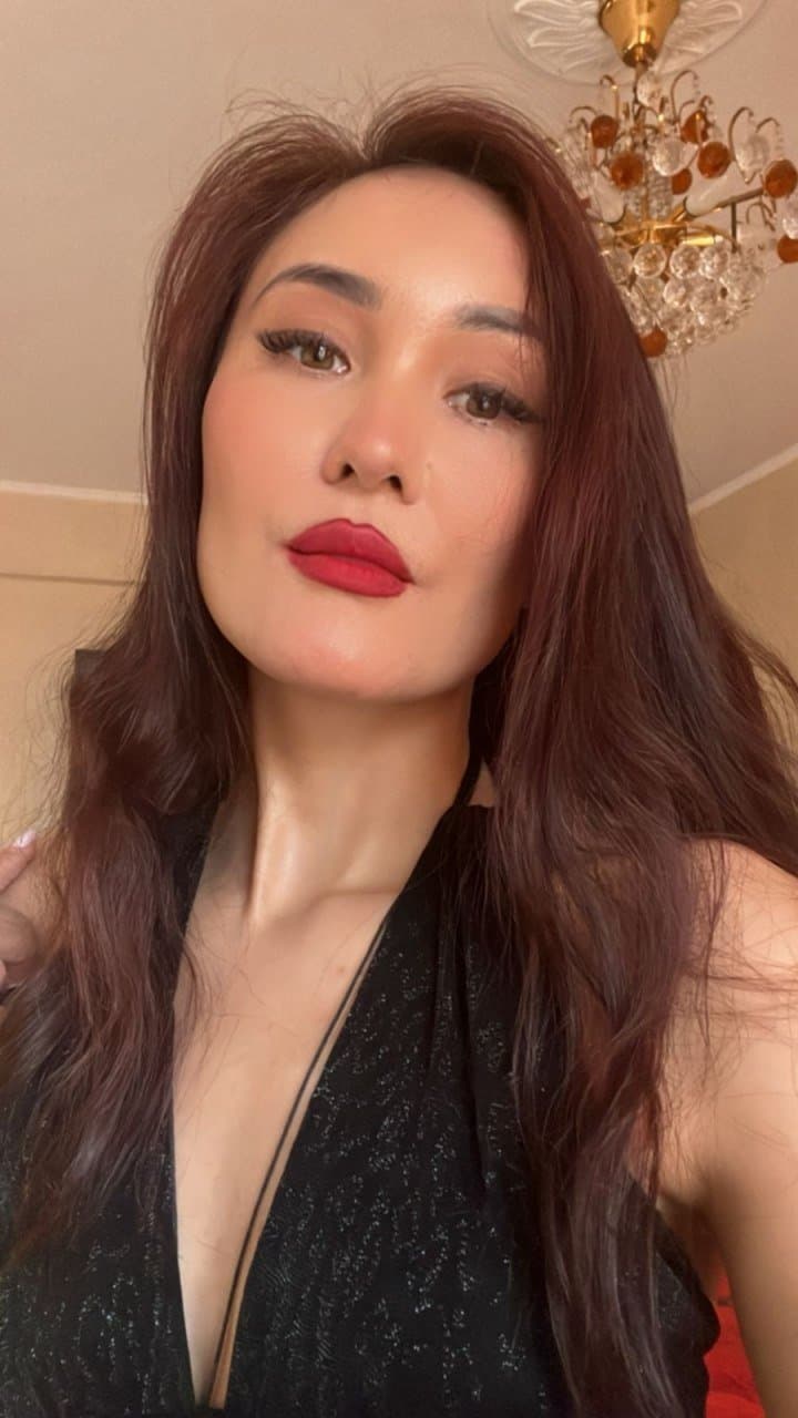 Adina, 28, escort in Almaty — black hair, Kazakh (photo 4 of 9)
