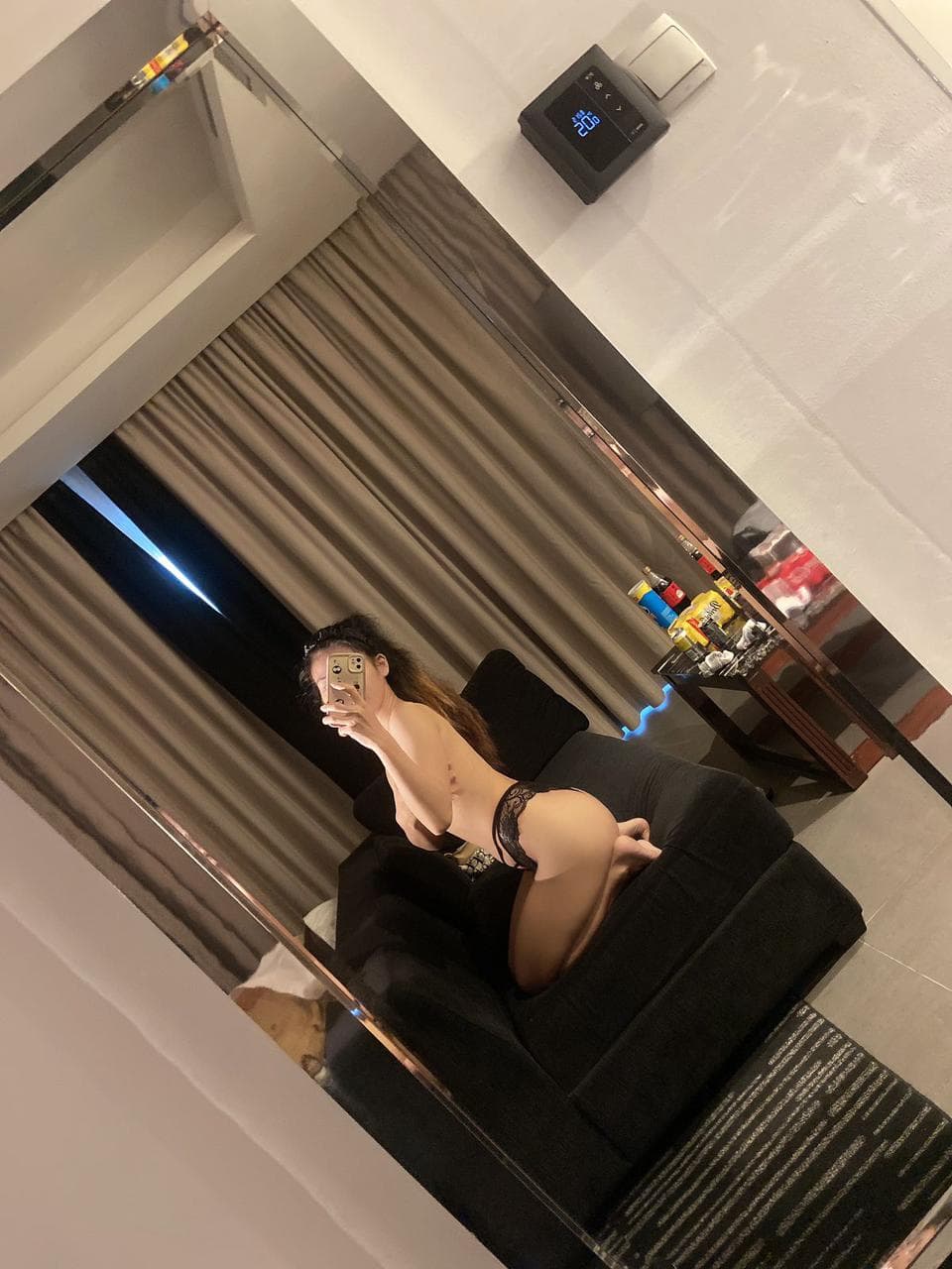 Whitney, 24, escort in Dubai (photo 3 of 4)