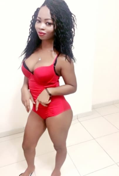 Mia, 31, escort in Dubai — Cuban (photo 1 of 5)