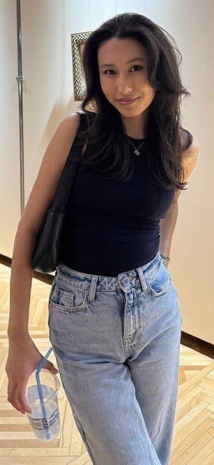 Aruna, 24, escort in Astana — Kazakh, 162 cm (photo 8 of 9)