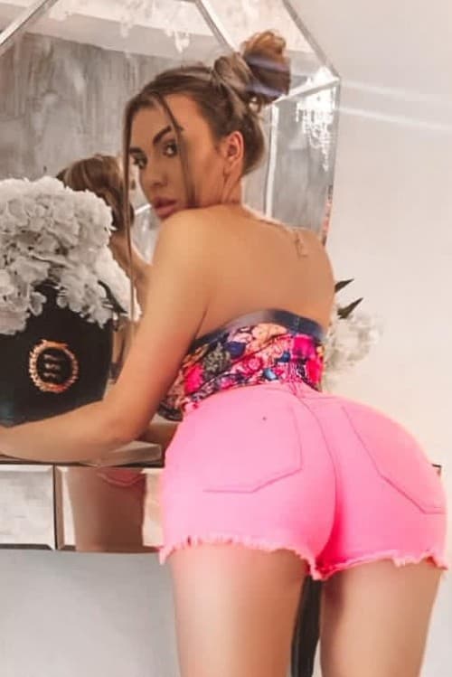 Luella, 26, escort in Dubai (photo 3 of 5)