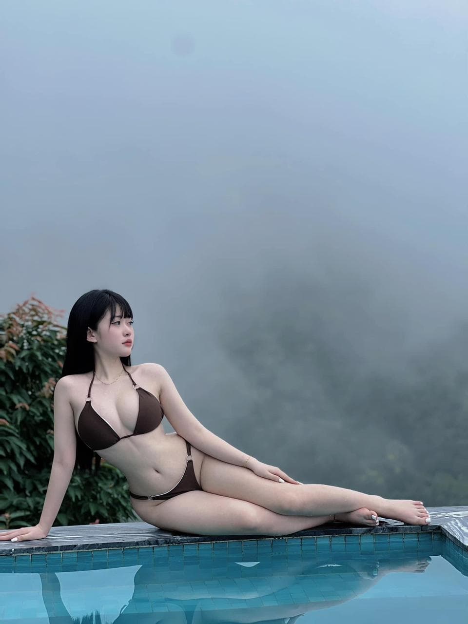 Whitney, 24, escort in Dubai (photo 1 of 4)