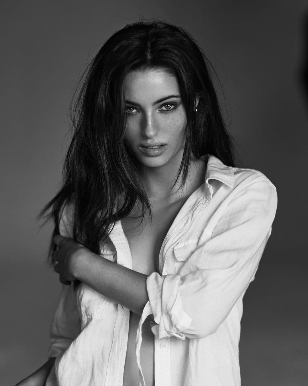 Tatiana, 21, escort in Moscow — brown hair, 176 cm (photo 3 of 10)
