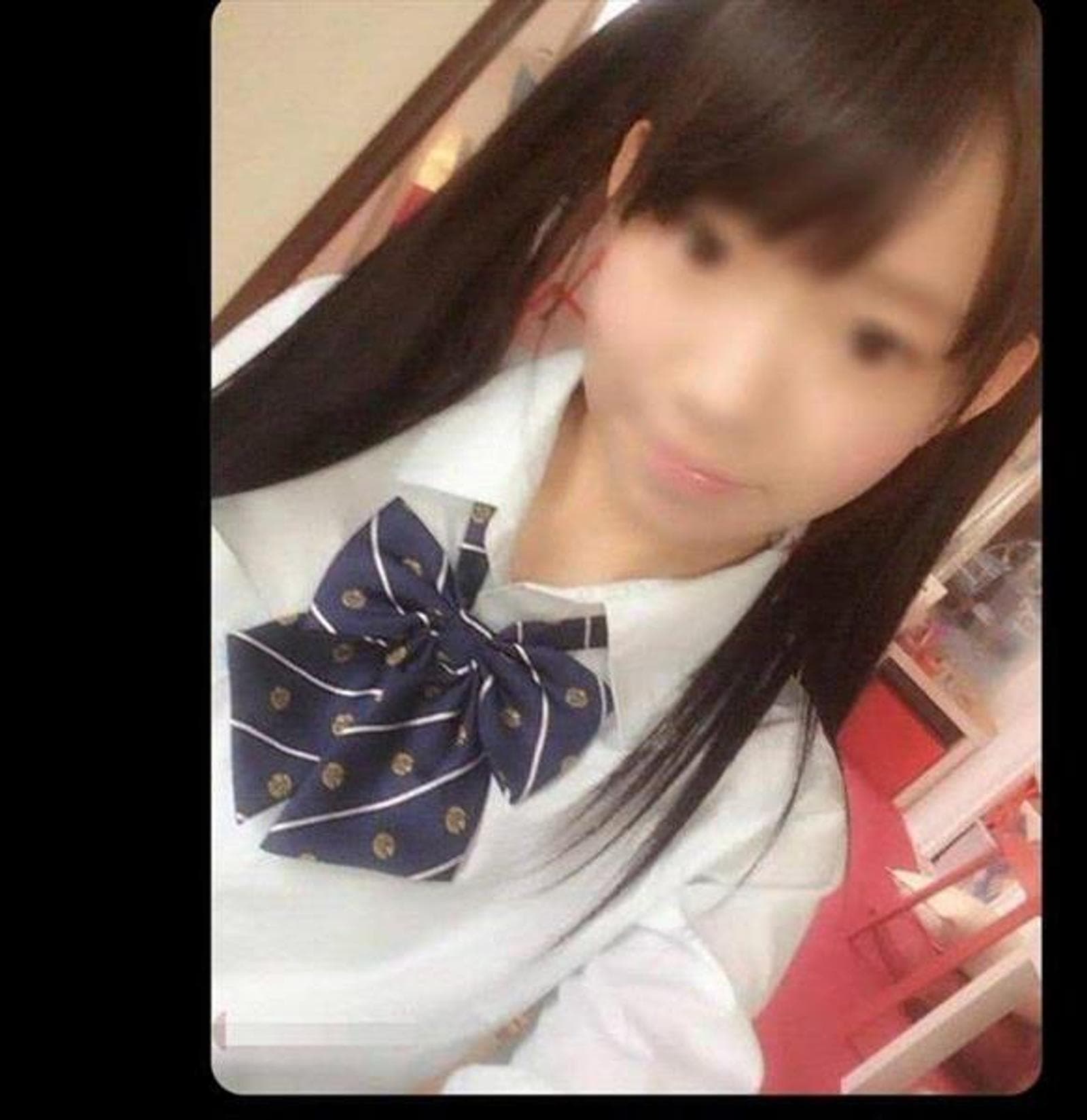 Mengyao, 24, escort in Hong Kong — 164 cm, brown hair (photo 2 of 2)