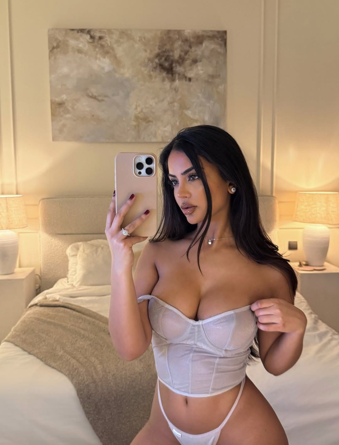 Tuva, 23, escort in Dubai (photo 2 of 10)