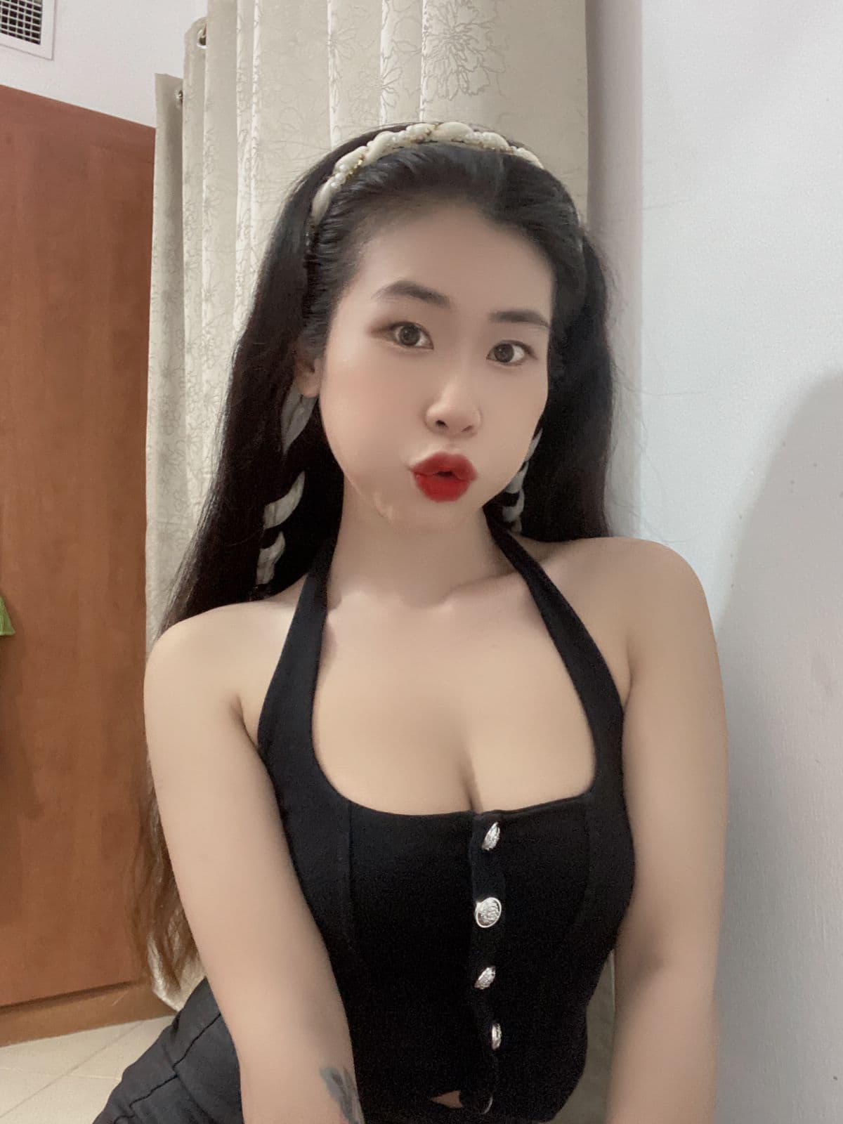 Mali, 22, escort in Dubai — Vietnamese (photo 5 of 8)