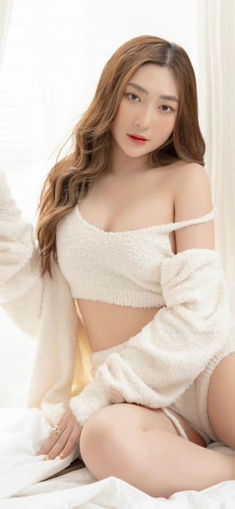 Greta, 28, escort in Dubai (photo 1 of 6)