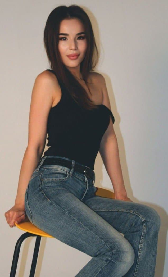 Shahnoza, 25, escort in Almaty — Kazakh, 170 cm (photo 2 of 9)