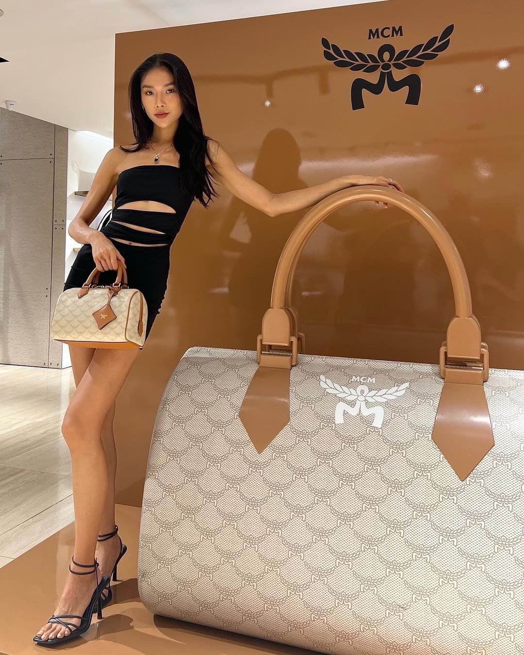 Rimma, 22, escort in Moscow — 174 cm, black hair (photo 4 of 10)