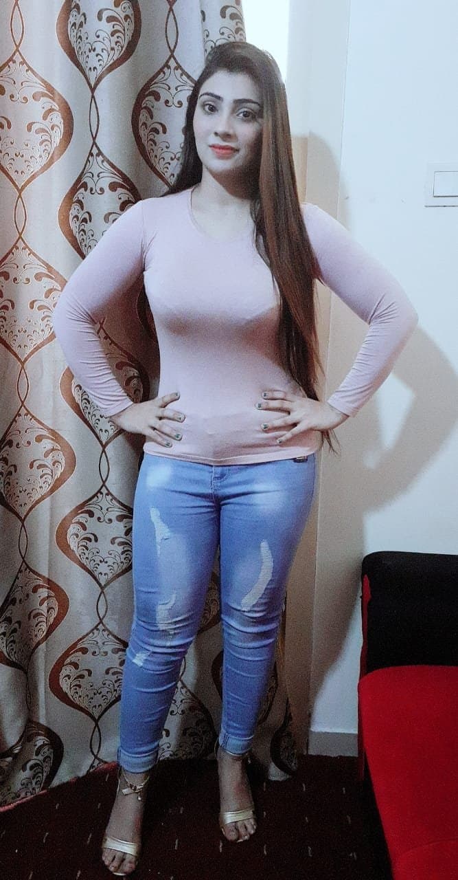 Vivian, 26, escort in Dubai (photo 4 of 4)