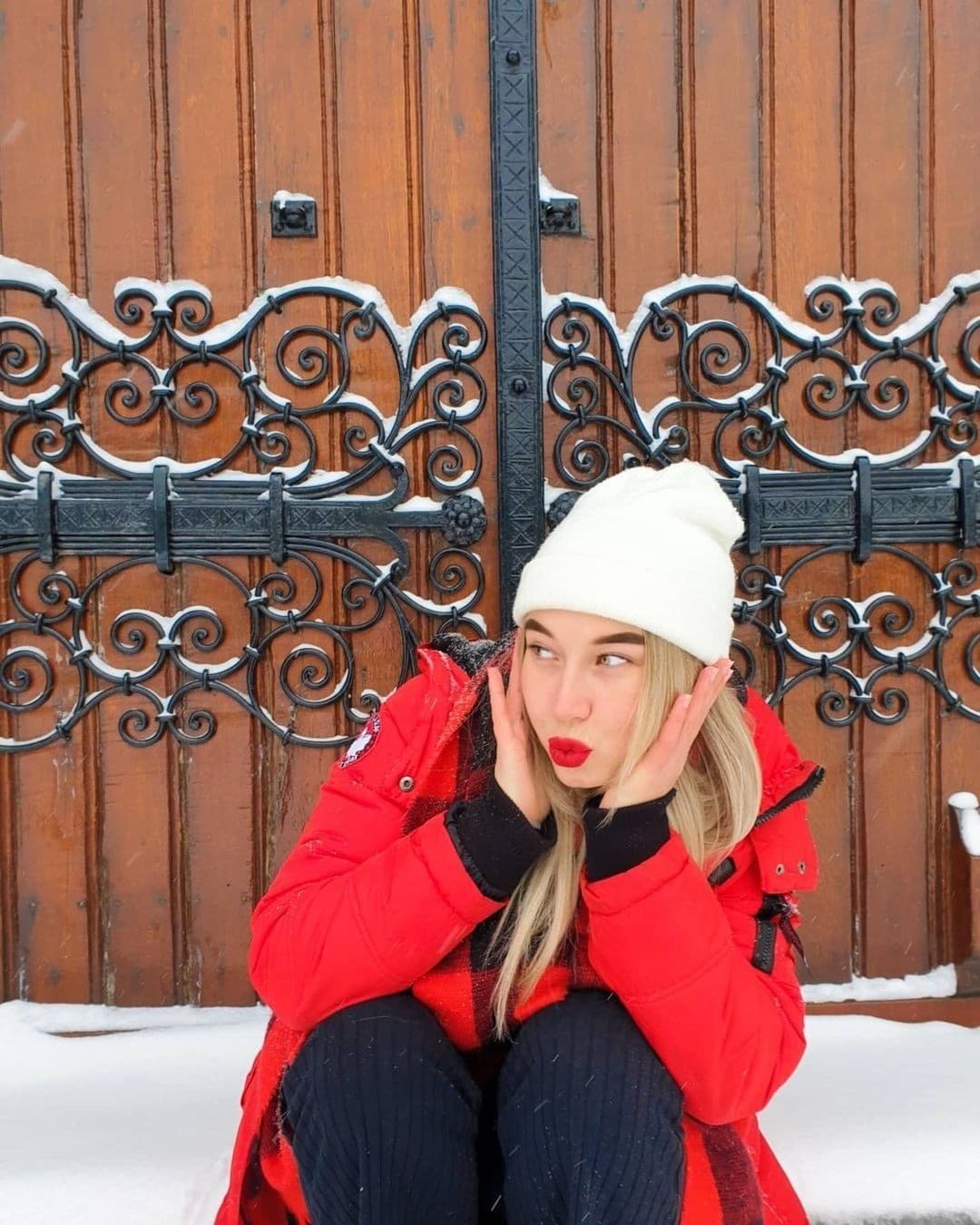Vasilisa, 19, escort in Moscow — blonde hair, 172 cm (photo 7 of 10)