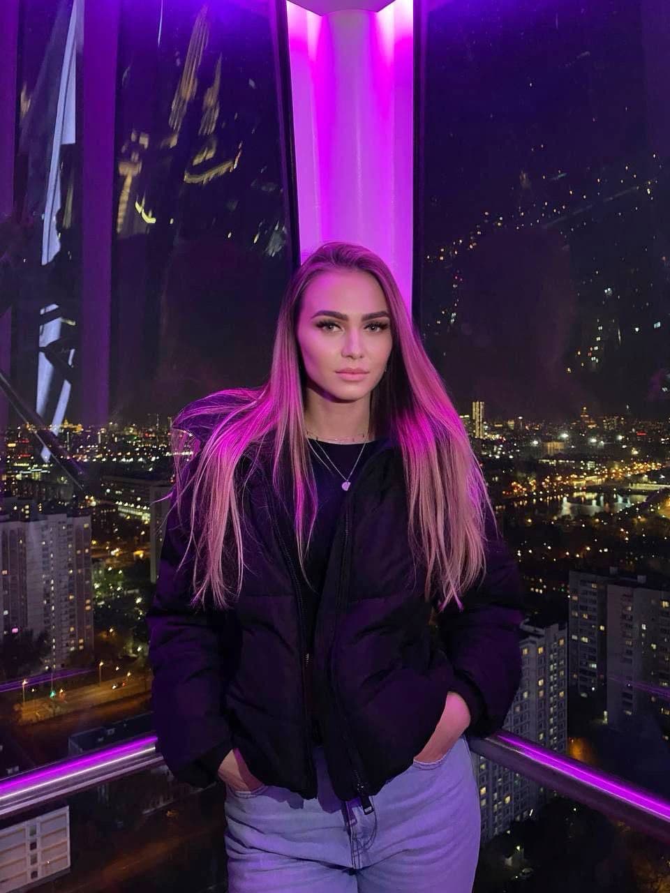 Finja, 22, escort in Dubai (photo 2 of 5)