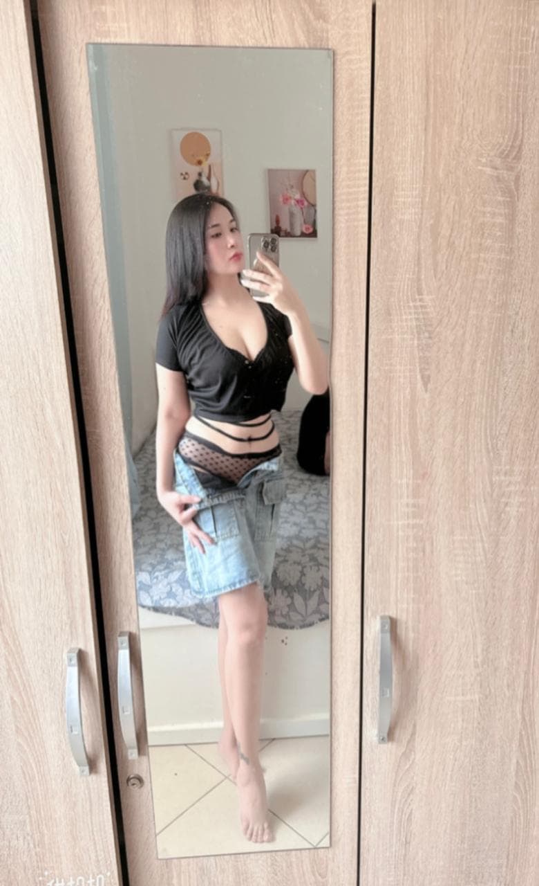 Estella, 24, escort in Dubai (photo 1 of 10)