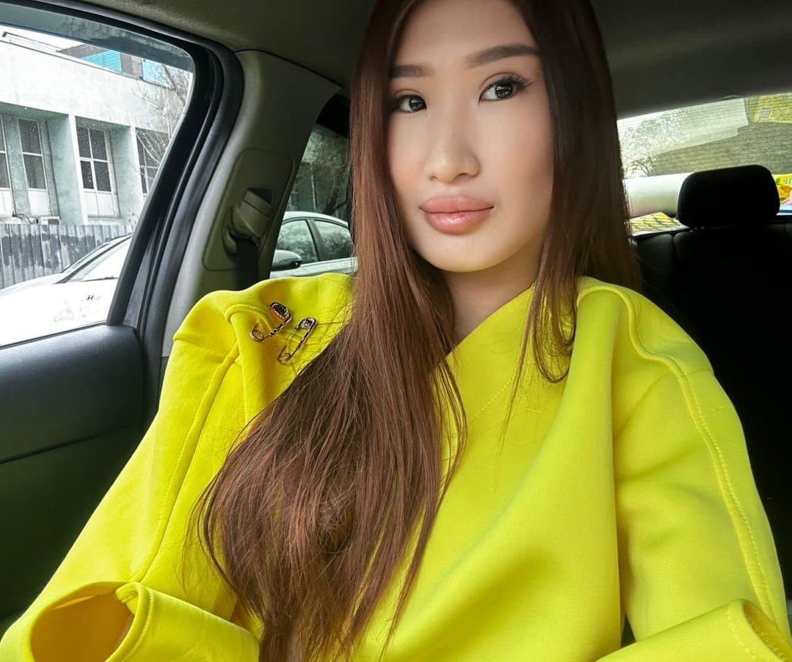 Asema, 20, escort in Almaty — Kazakh, 167 cm (photo 5 of 9)