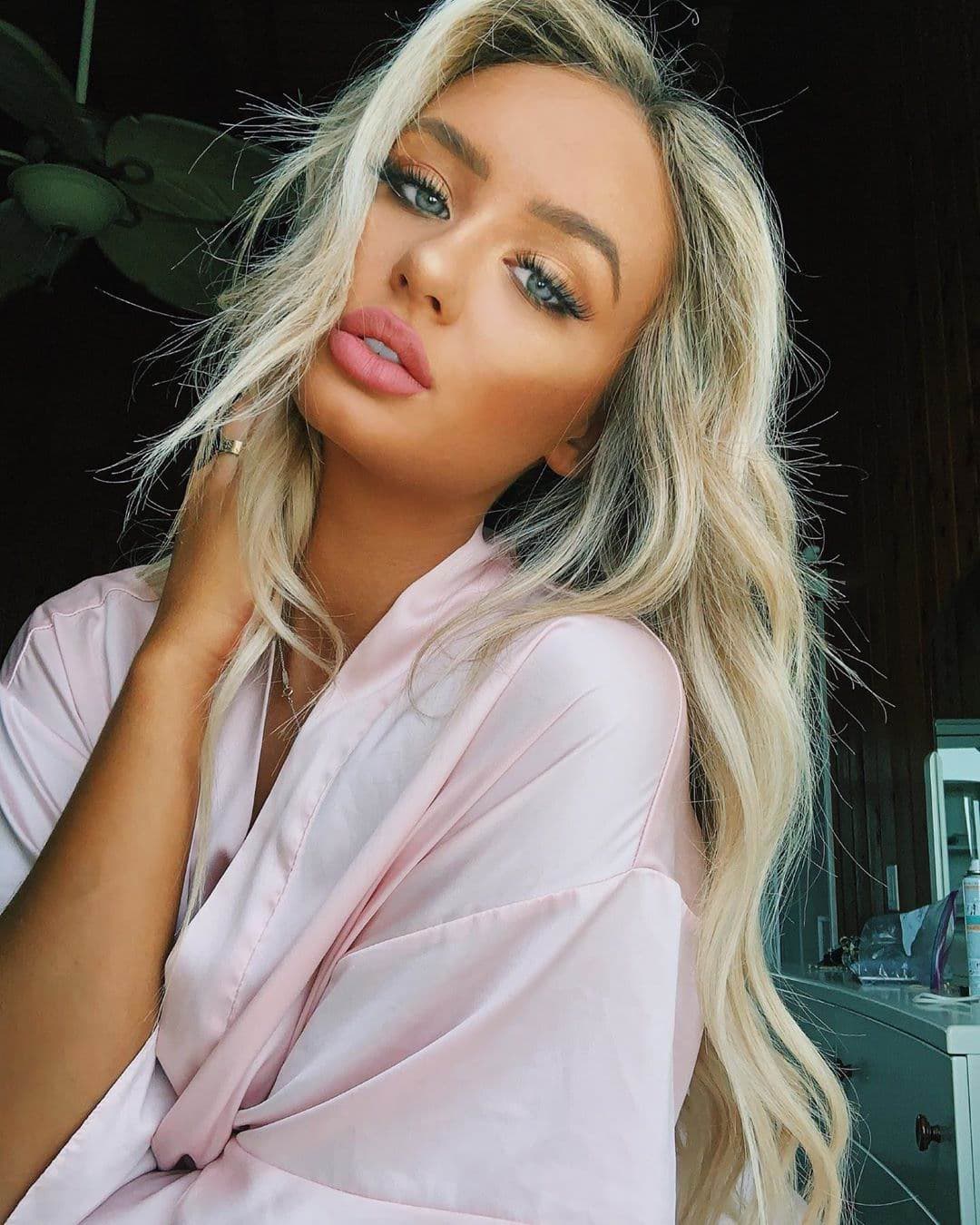 Dragana, 25, escort in Moscow — 178 cm, blonde hair (photo 4 of 10)