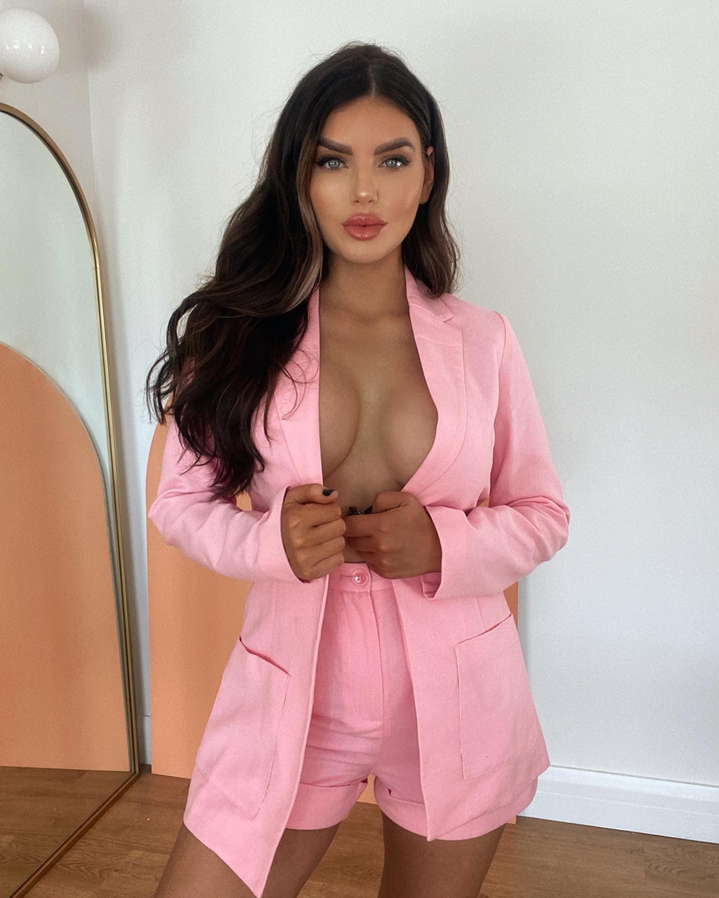 Taya, 24, escort in Moscow — 179 cm, brown hair (photo 4 of 10)