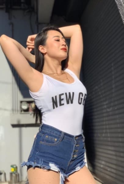 Laras, 29, escort in Dubai — Filipino (photo 3 of 3)