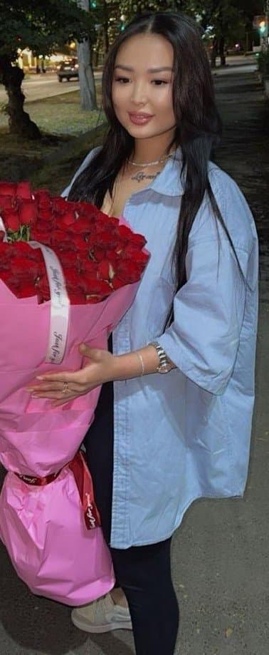 Balnur, 27, escort in Almaty — Kazakh, 169 cm (photo 2 of 10)