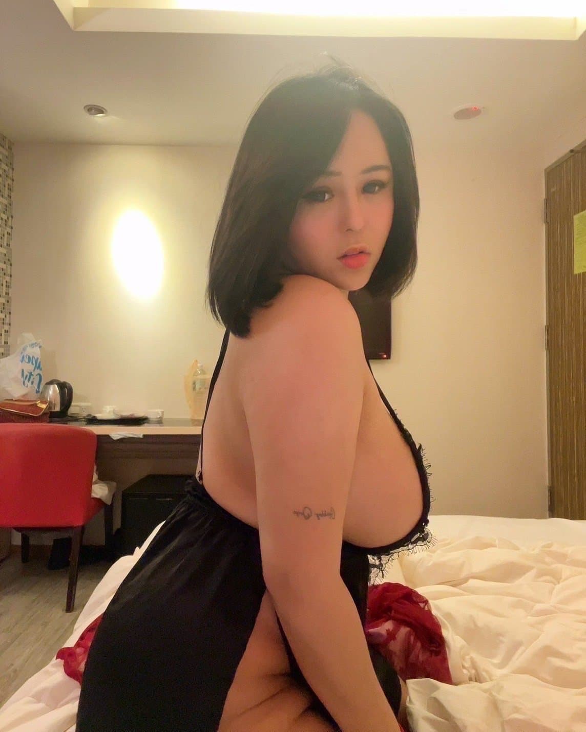 Joey, 25, escort in Bangkok — Japanese (photo 3 of 4)
