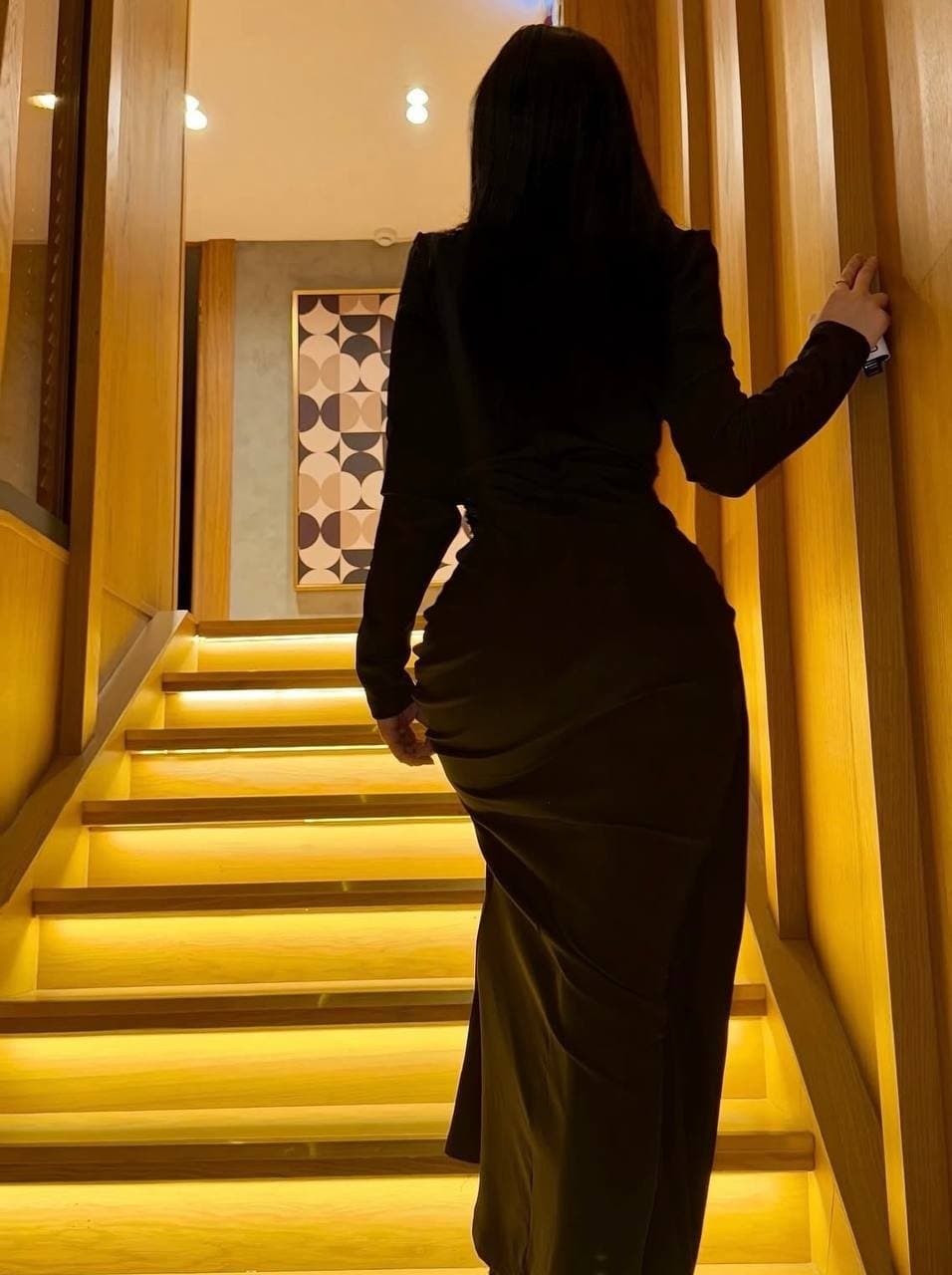 Leyla, 20, escort in Almaty — black hair, 170 cm (photo 5 of 9)