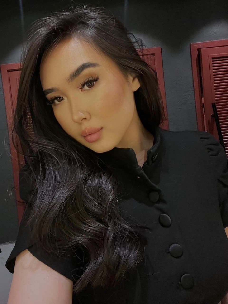 Laura, 20, escort in Astana — Kazakh, 171 cm (photo 5 of 9)