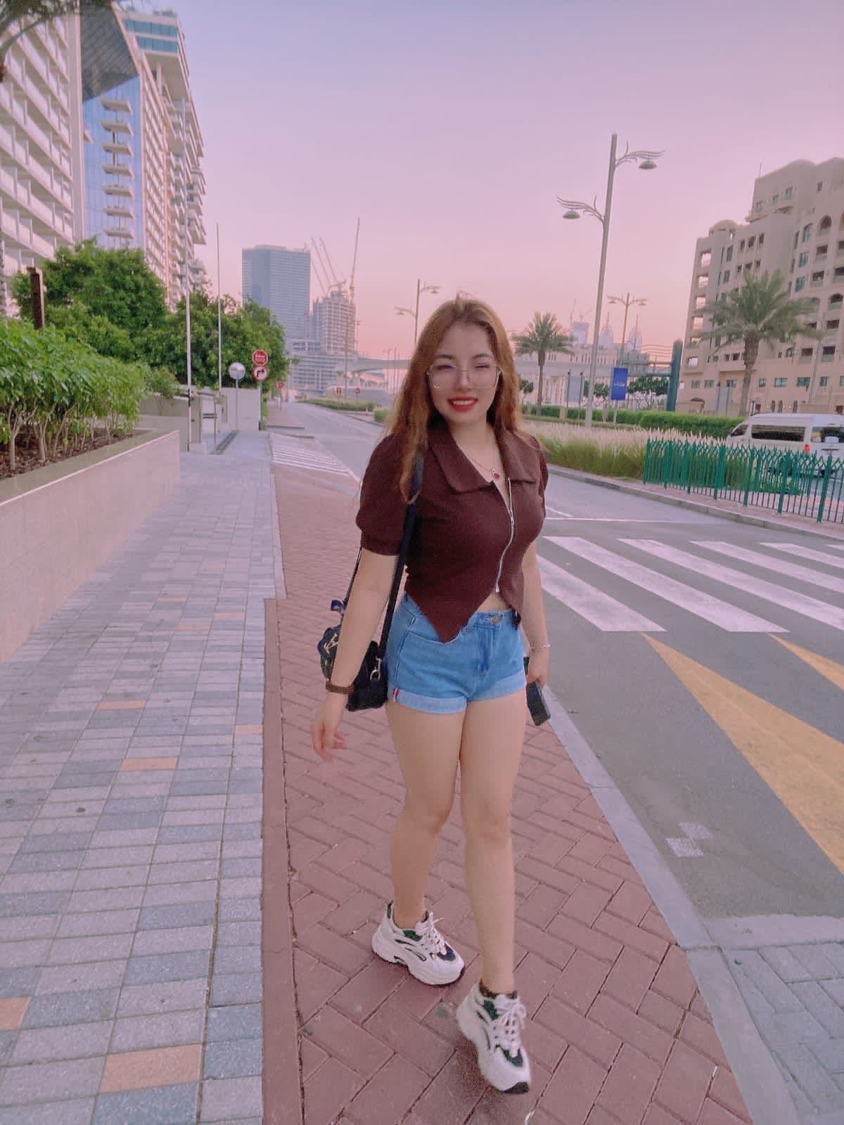 Trixie, 22, escort in Dubai — Filipino (photo 8 of 10)