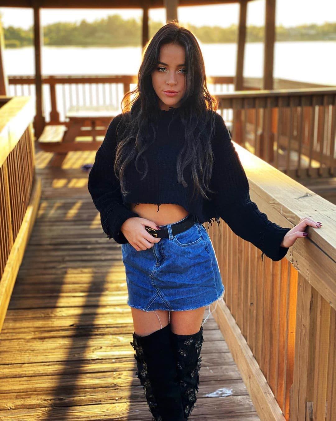 Rosa, 20, escort in Moscow — black hair, 177 cm (photo 7 of 10)