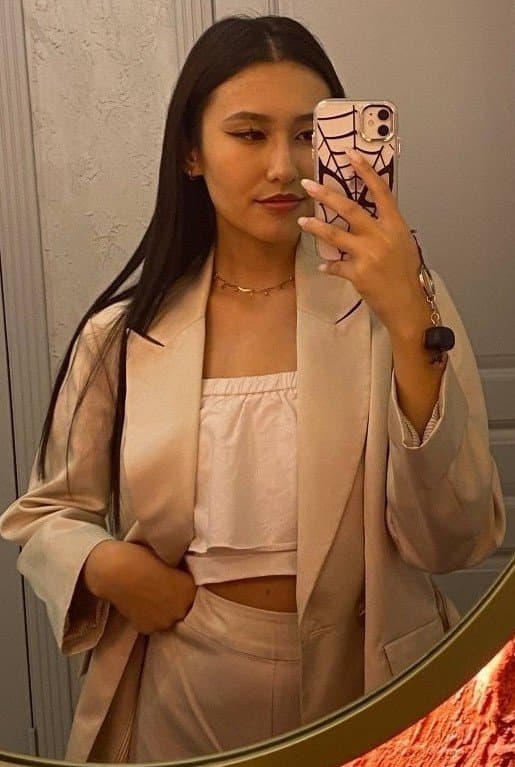 Aruna, 24, escort in Astana — Kazakh, 162 cm (photo 5 of 9)