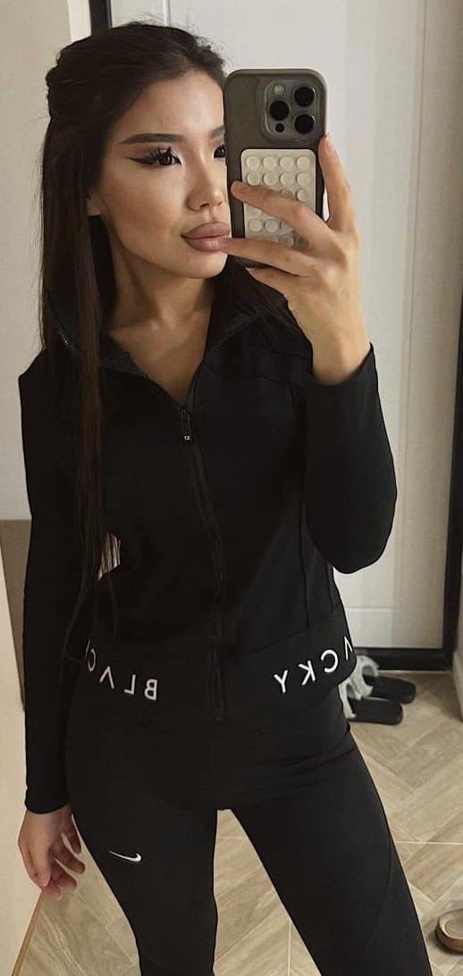 Dilara, 21, escort in Almaty — 165 cm, brown hair (photo 3 of 8)