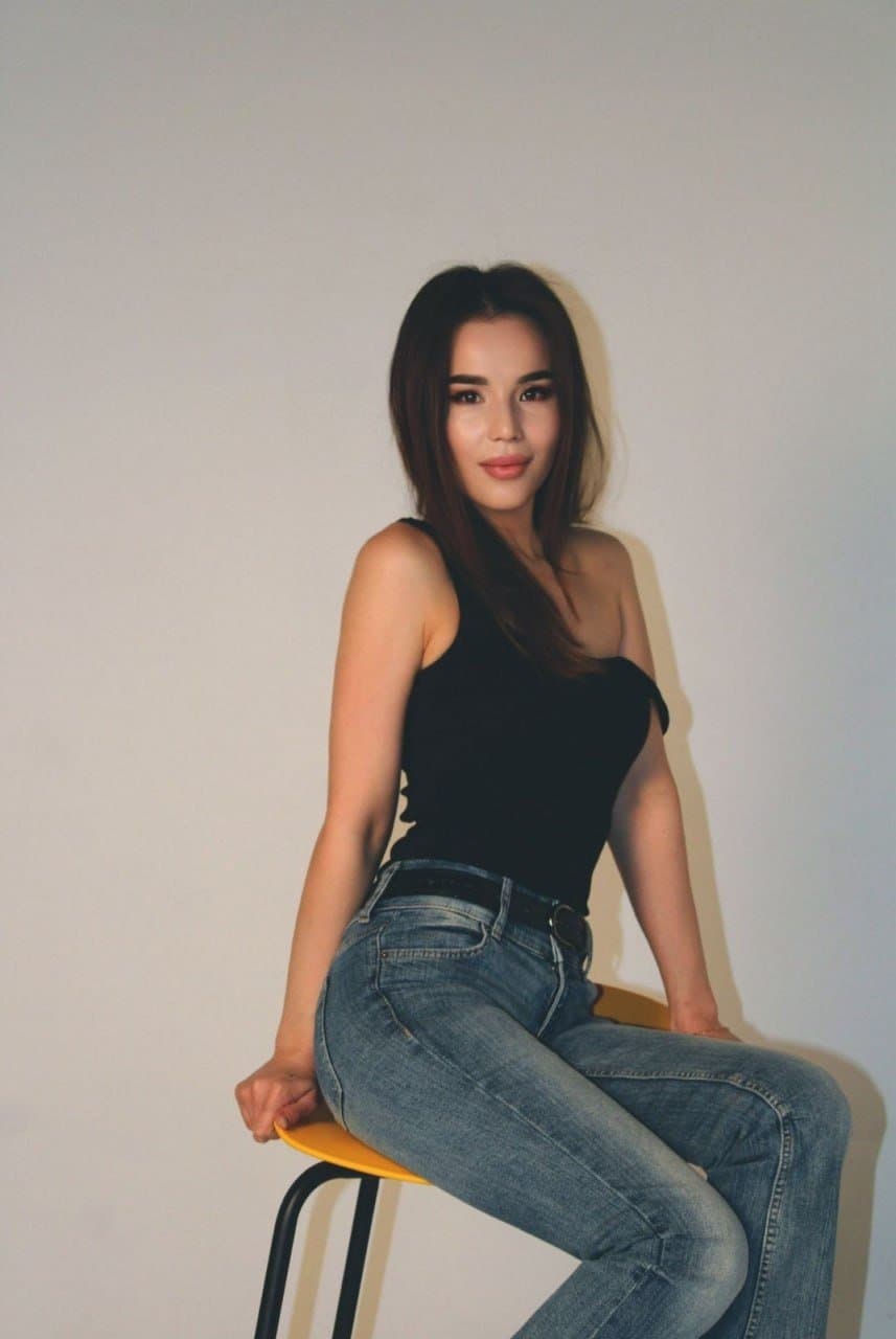 Firuza, 25, escort in Almaty — Kazakh, 170 cm (photo 2 of 9)