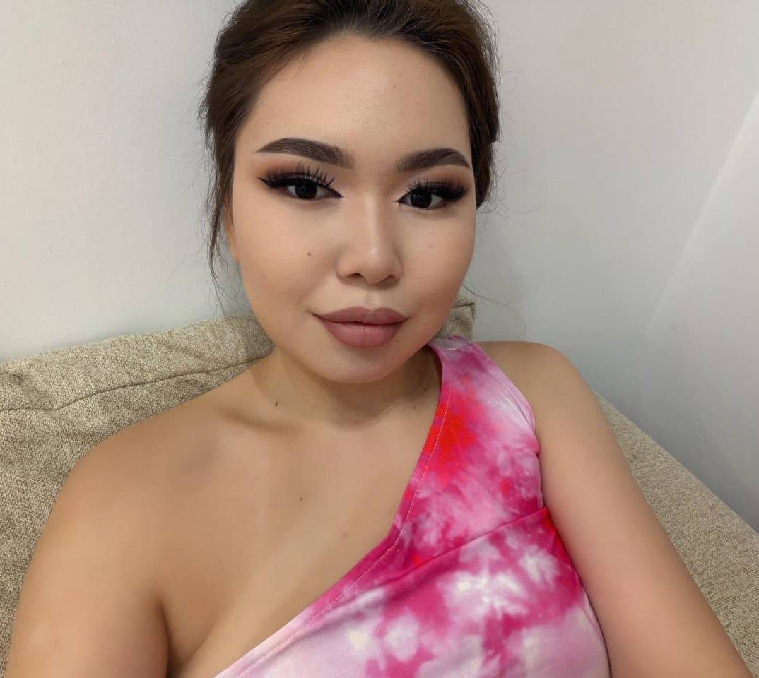 Inkar, 20, escort in Astana — brown hair, 168 cm (photo 9 of 9)