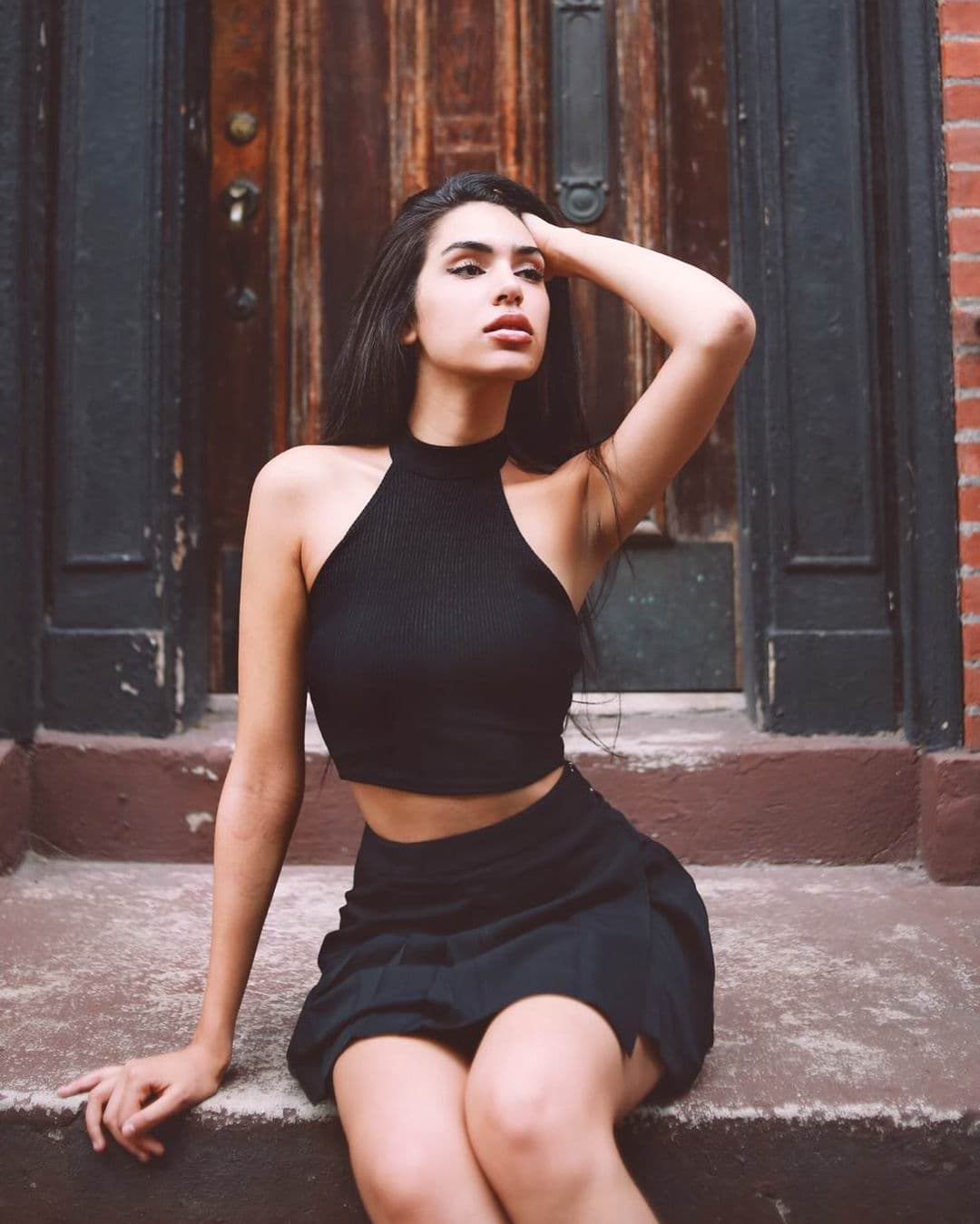Dorota, 20, escort in Moscow — black hair, 177 cm (photo 3 of 10)