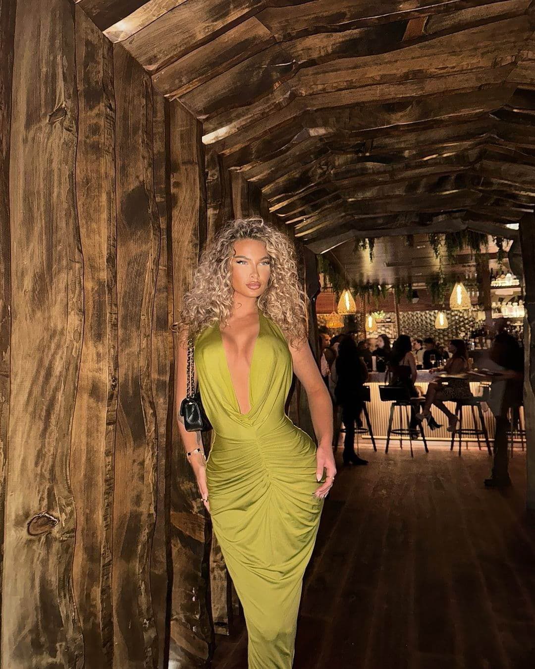 Giselle, 24, escort in Moscow — blonde hair, 173 cm (photo 7 of 10)