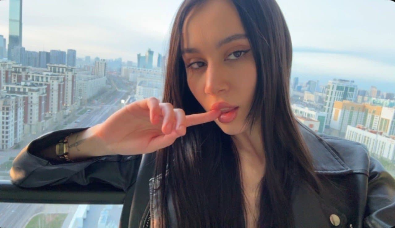 Dinara, 20, escort in Astana — Kazakh, 175 cm (photo 5 of 8)