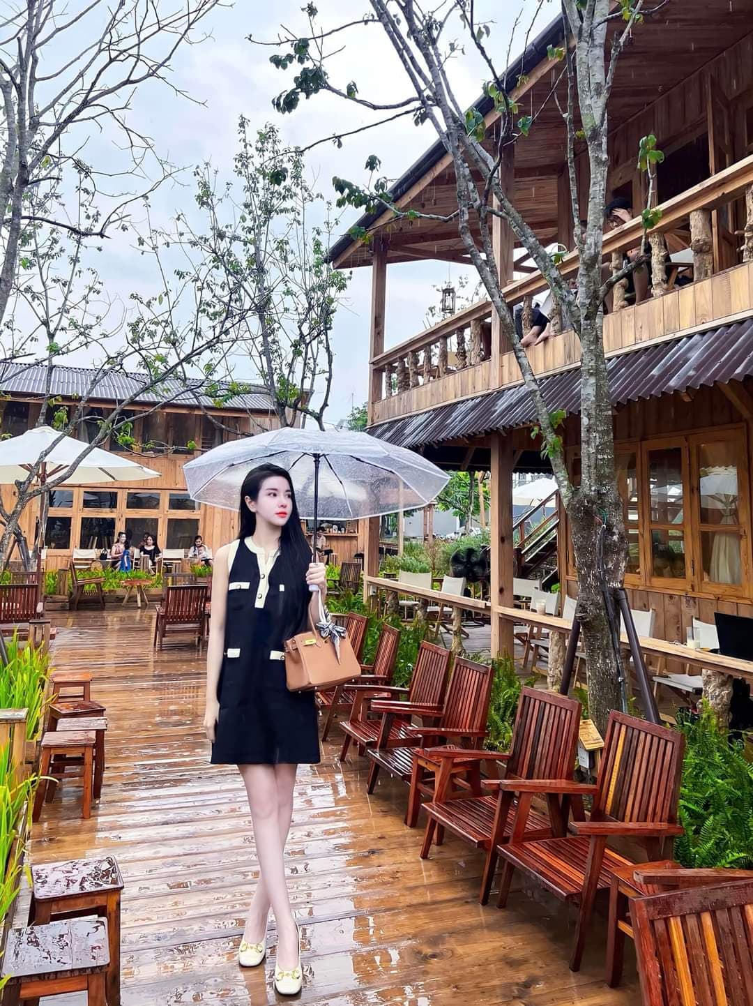 Pim, 26, escort in Dubai — Vietnamese (photo 6 of 6)