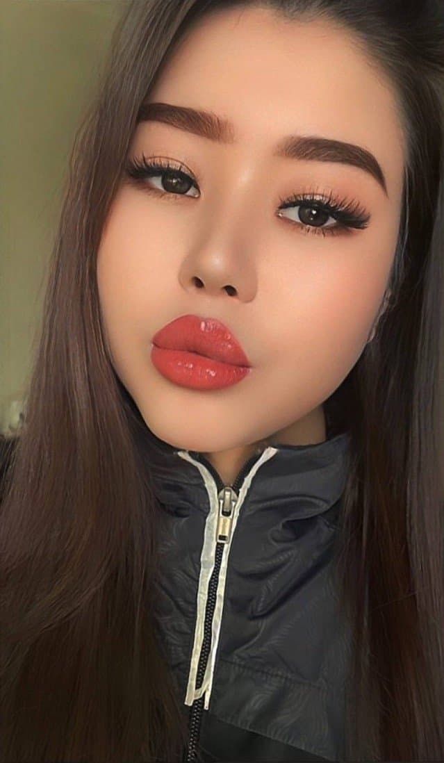 Gulmira, 25, escort in Almaty — 167 cm, brown hair (photo 6 of 9)