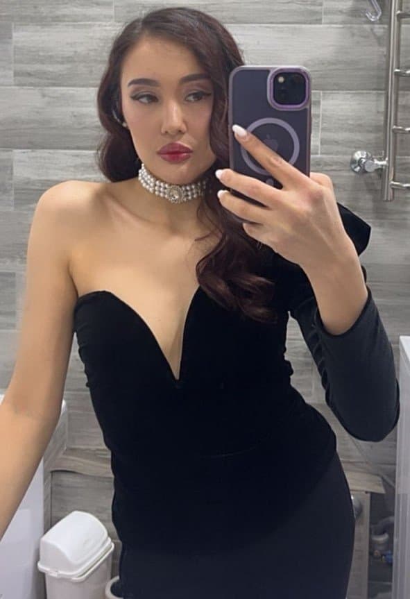 Adina, 28, escort in Almaty — Kazakh, 165 cm (photo 8 of 9)