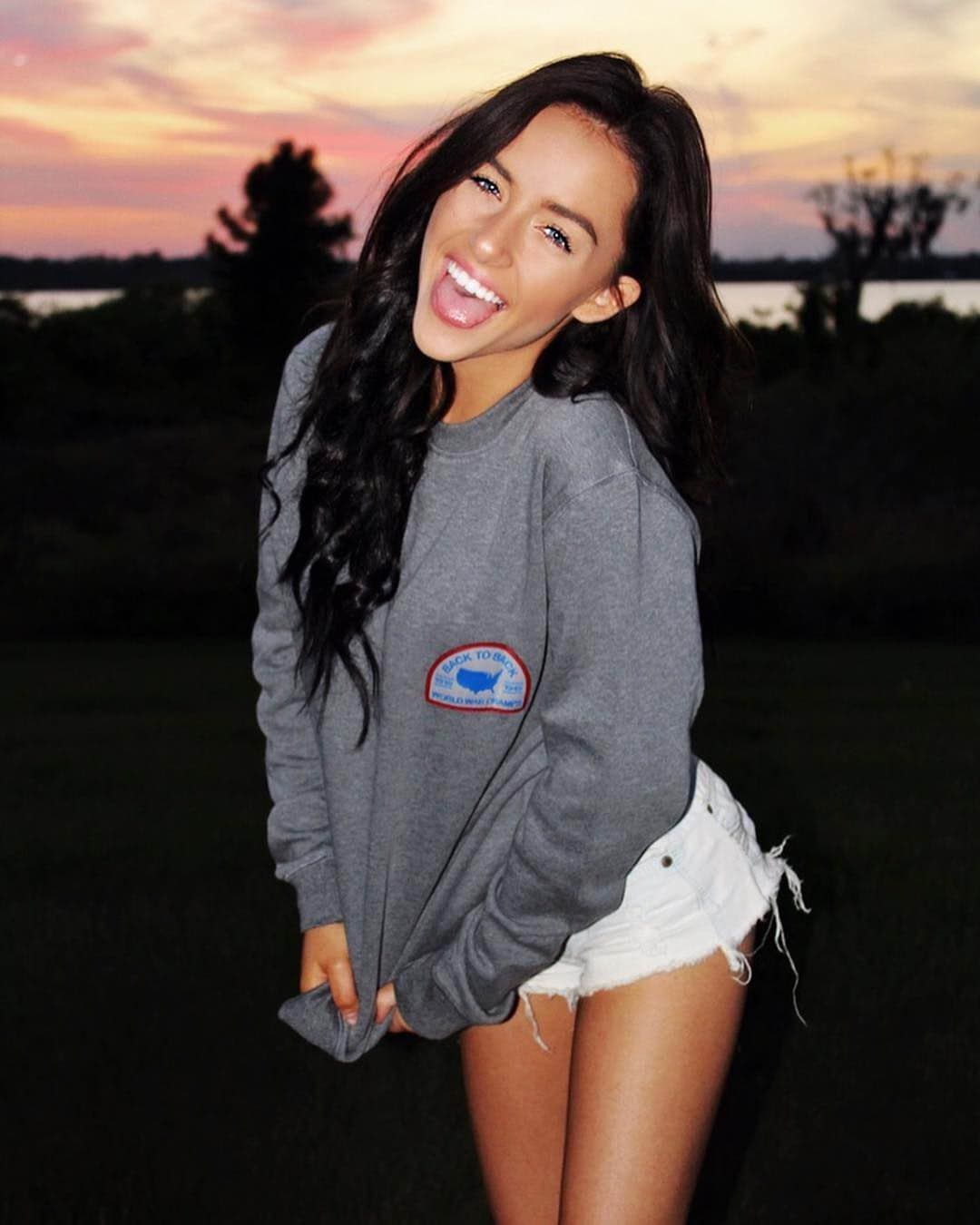 Rosa, 20, escort in Moscow — 177 cm, black hair (photo 2 of 10)