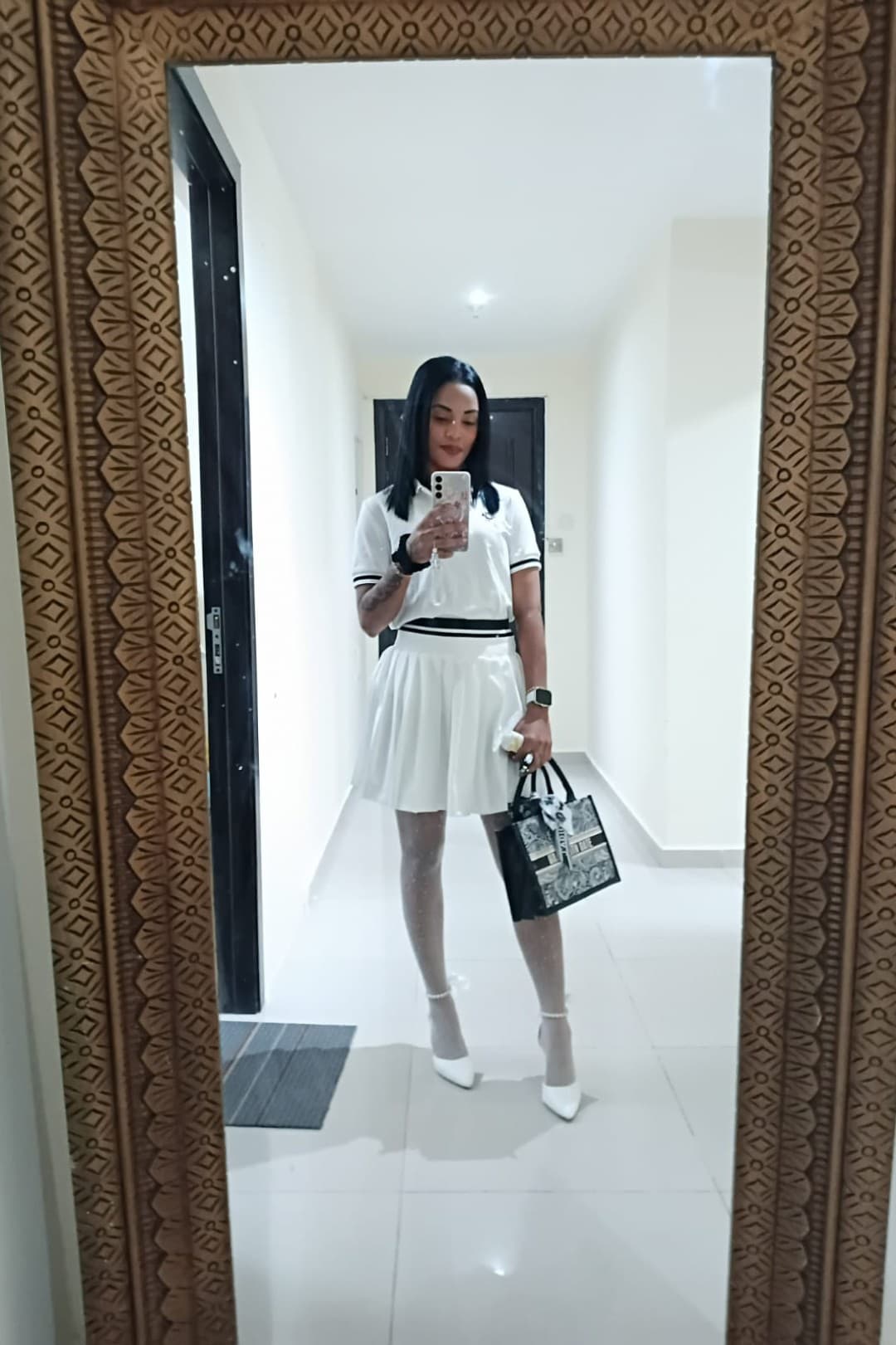 Yolanda, 25, escort in Dubai (photo 4 of 8)